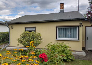 Großes Wochenendhaus mit Garten in Berlin-Lichtenberg - ruhig gelegen